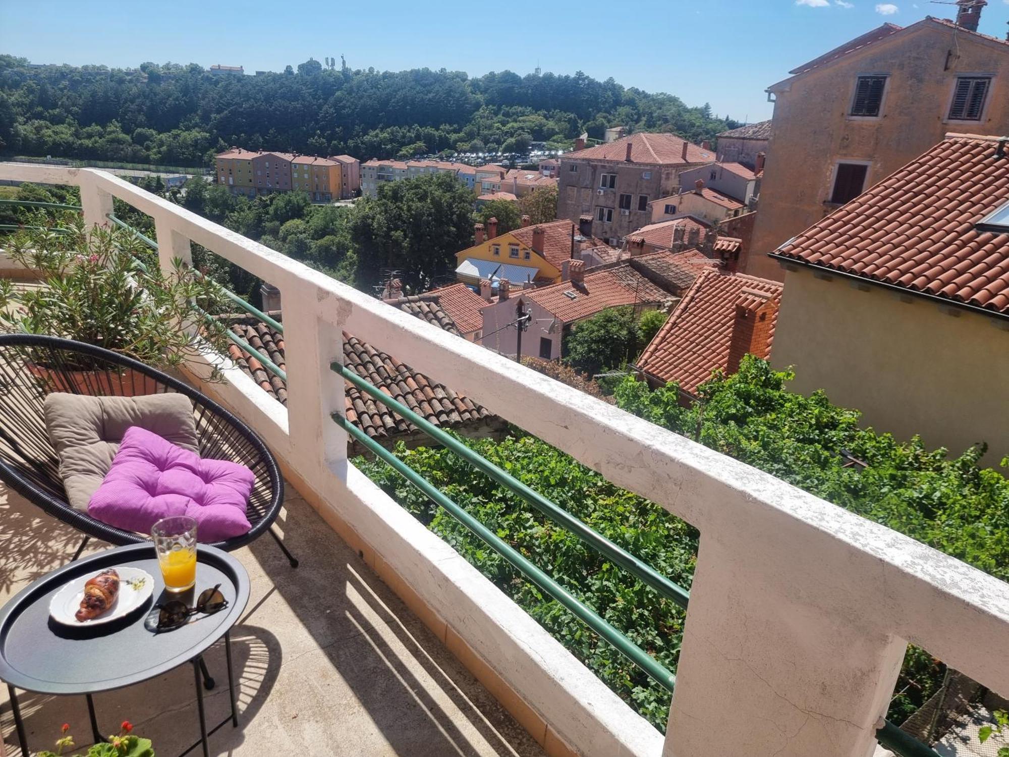 Apartment Branko With Terrace, Old Town Labin Labin  Exterior foto